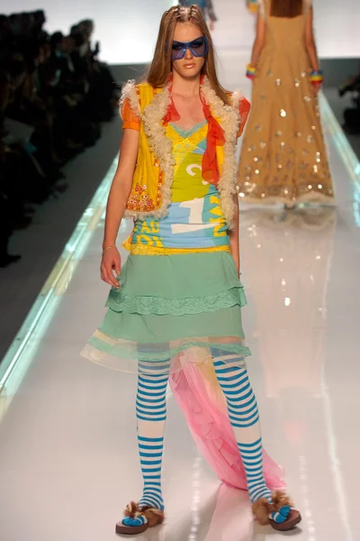 Look 28